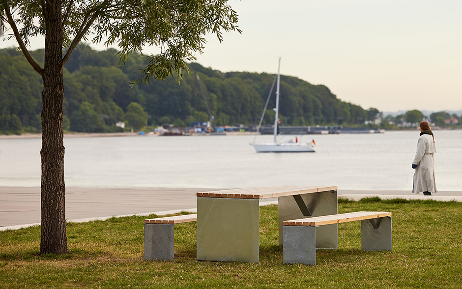 LINN tafel staal & hout
