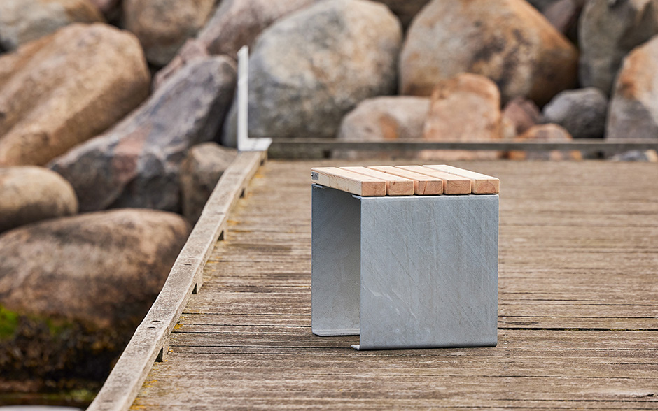 LINN kruk/bijzettafel staal & hout