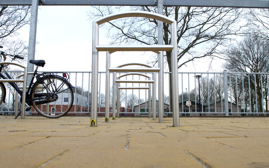 Arc fietsleunhek RVS met dwarsstang